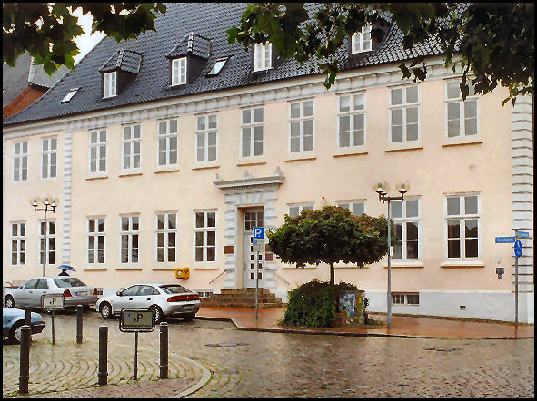 r15.jpg